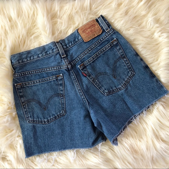 Vintage Levi’s 550 Denim Shorts - Picture 2 of 2
